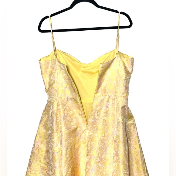 NWT Lulus Meet for Tea Yellow Jacquard Bustier Midi Dress with Pockets, Large - Picture 11 of 16